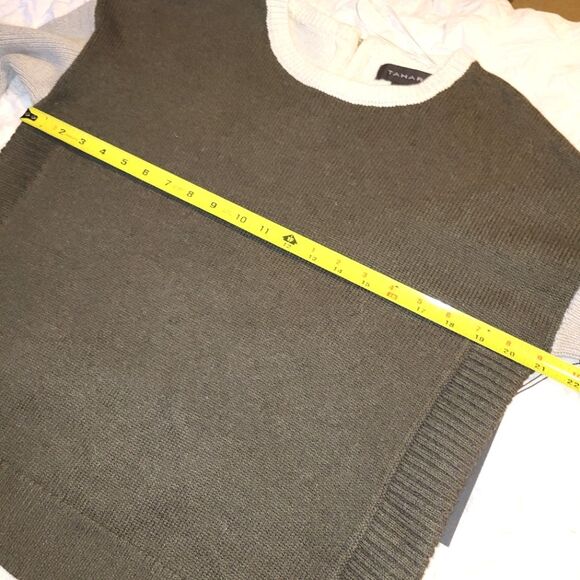 New Tahari Green Gray Colorblock Sweater Medium - Picture 5 of 10